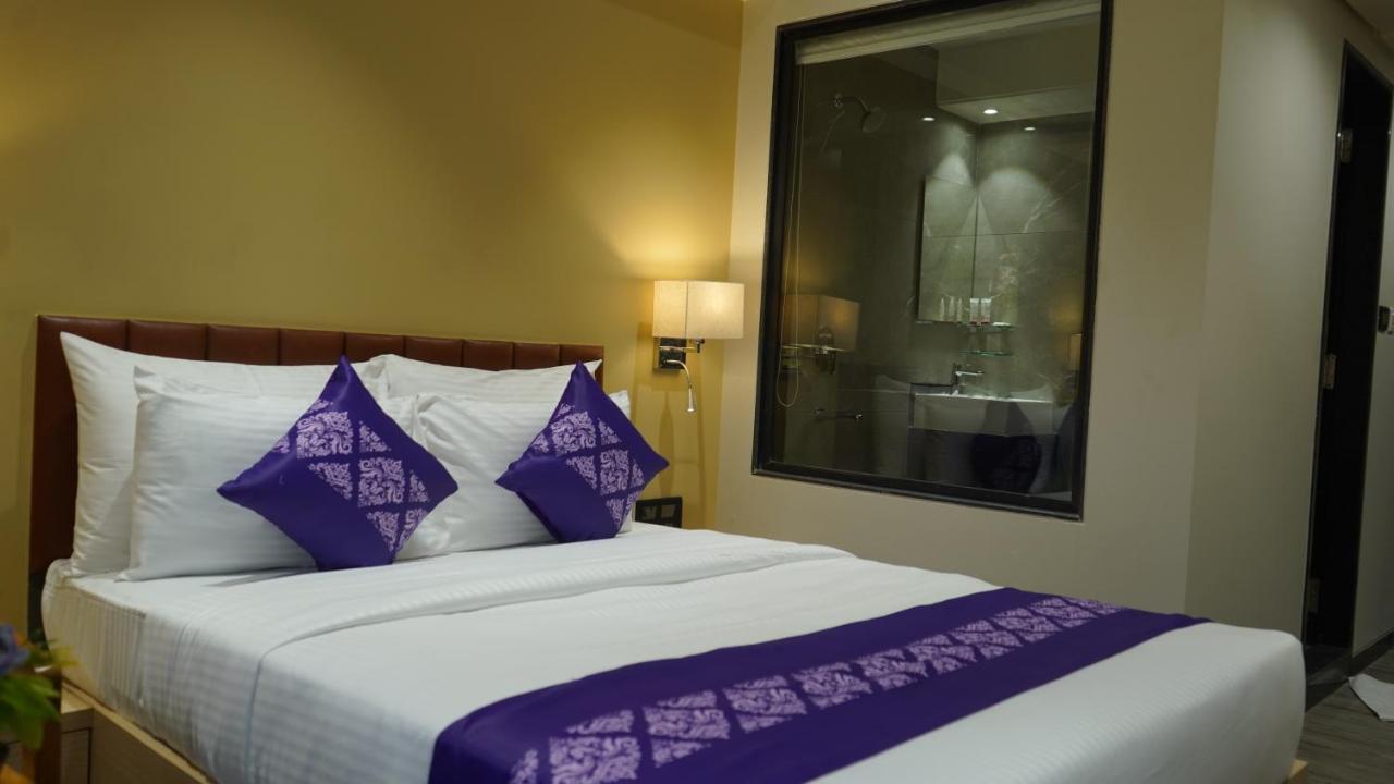 Salabatpura Purple Beds By Vits Dwarkesh, Surat酒店 外观 照片